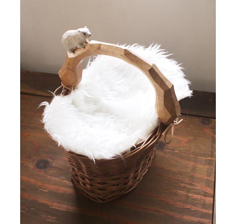 シロクマバスケット