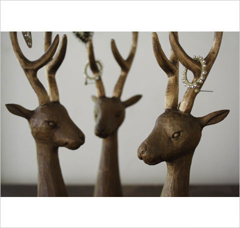 シカアクセサリースタンド